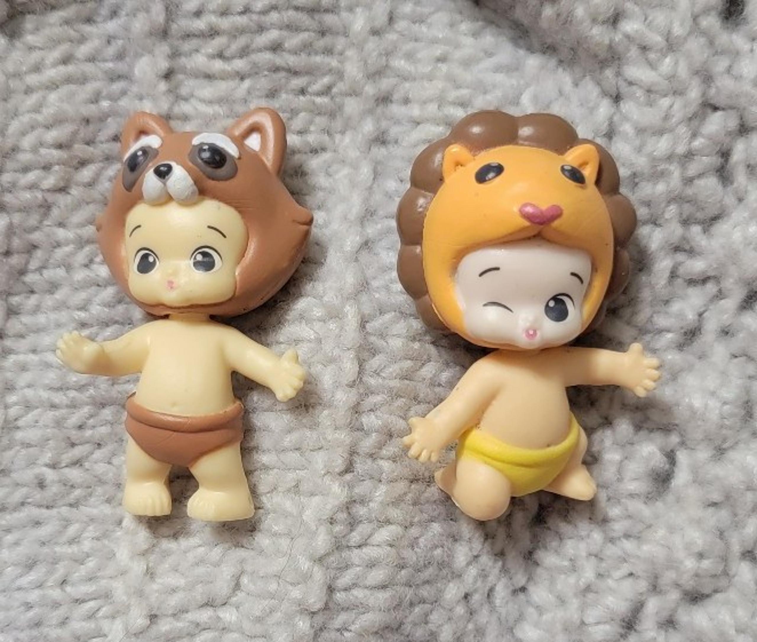 Twozies Baby Mini Figures Bundle