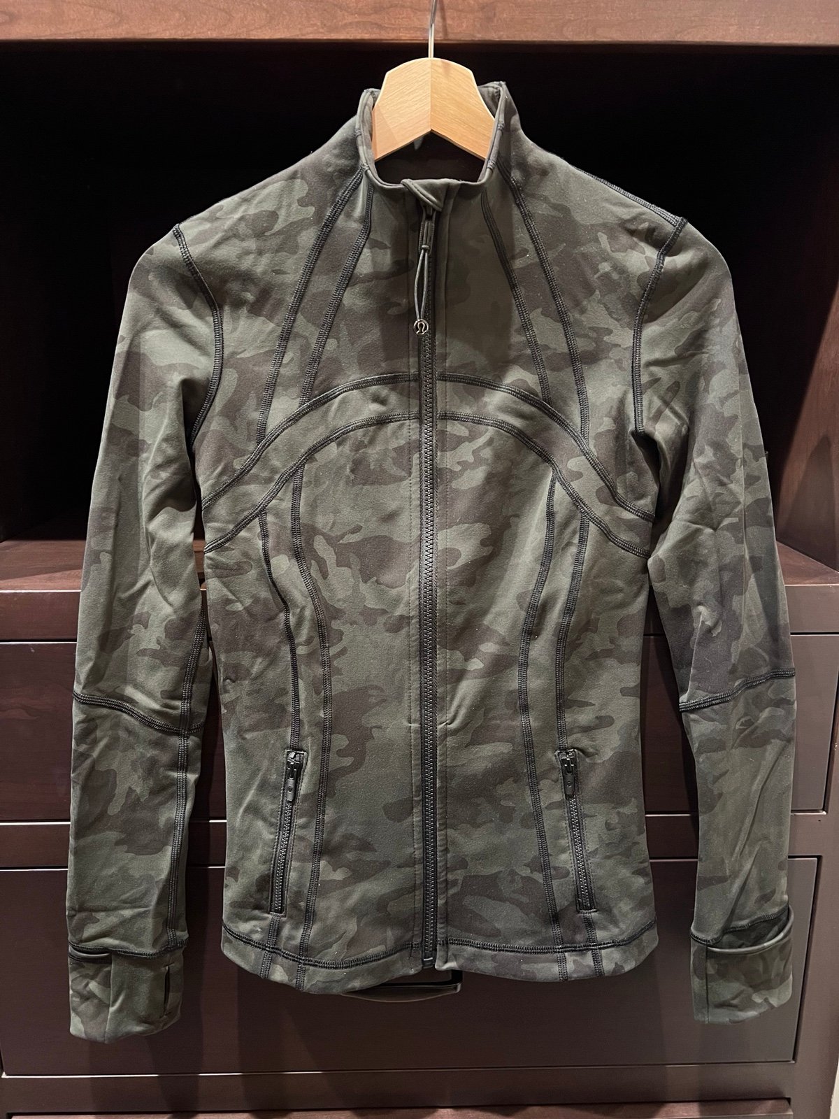 Lululemon Womans Define Jacket Size 4