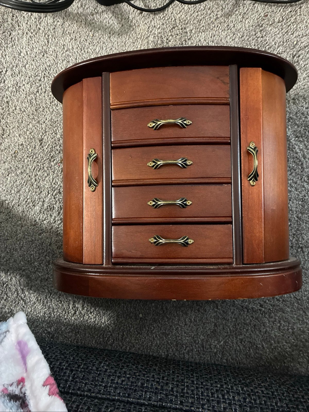 Vintage jewelry box