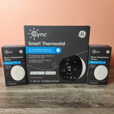 GE CYNC Smart Thermostat & 2 Room Temperature Sensors - NWT