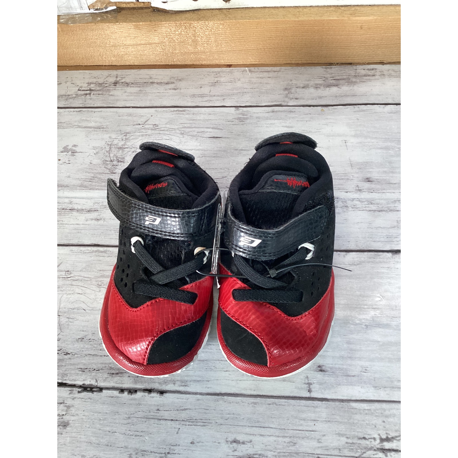 Air Jordan Team Hustle D8 Toddler Kids Tennis Shoes Red Black Size 4C