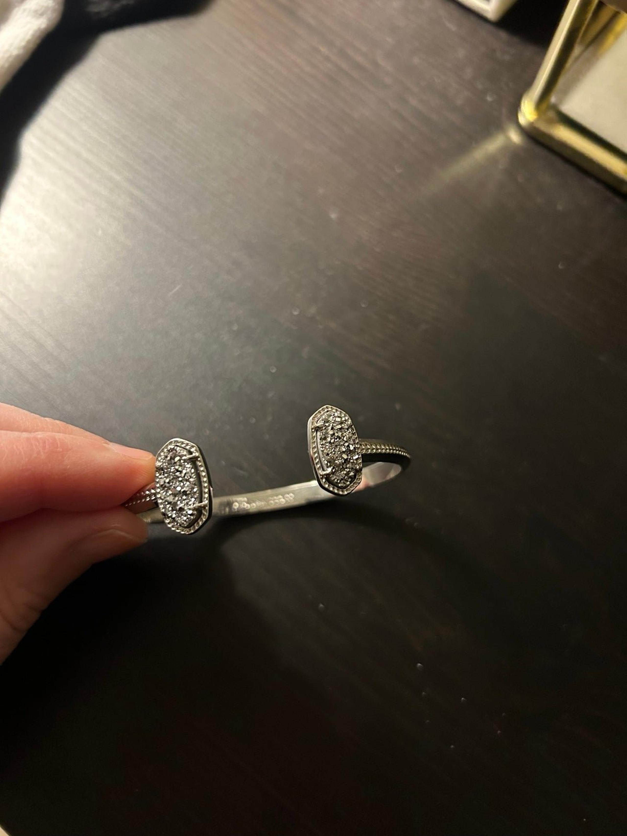 Kendra Scott bracelet