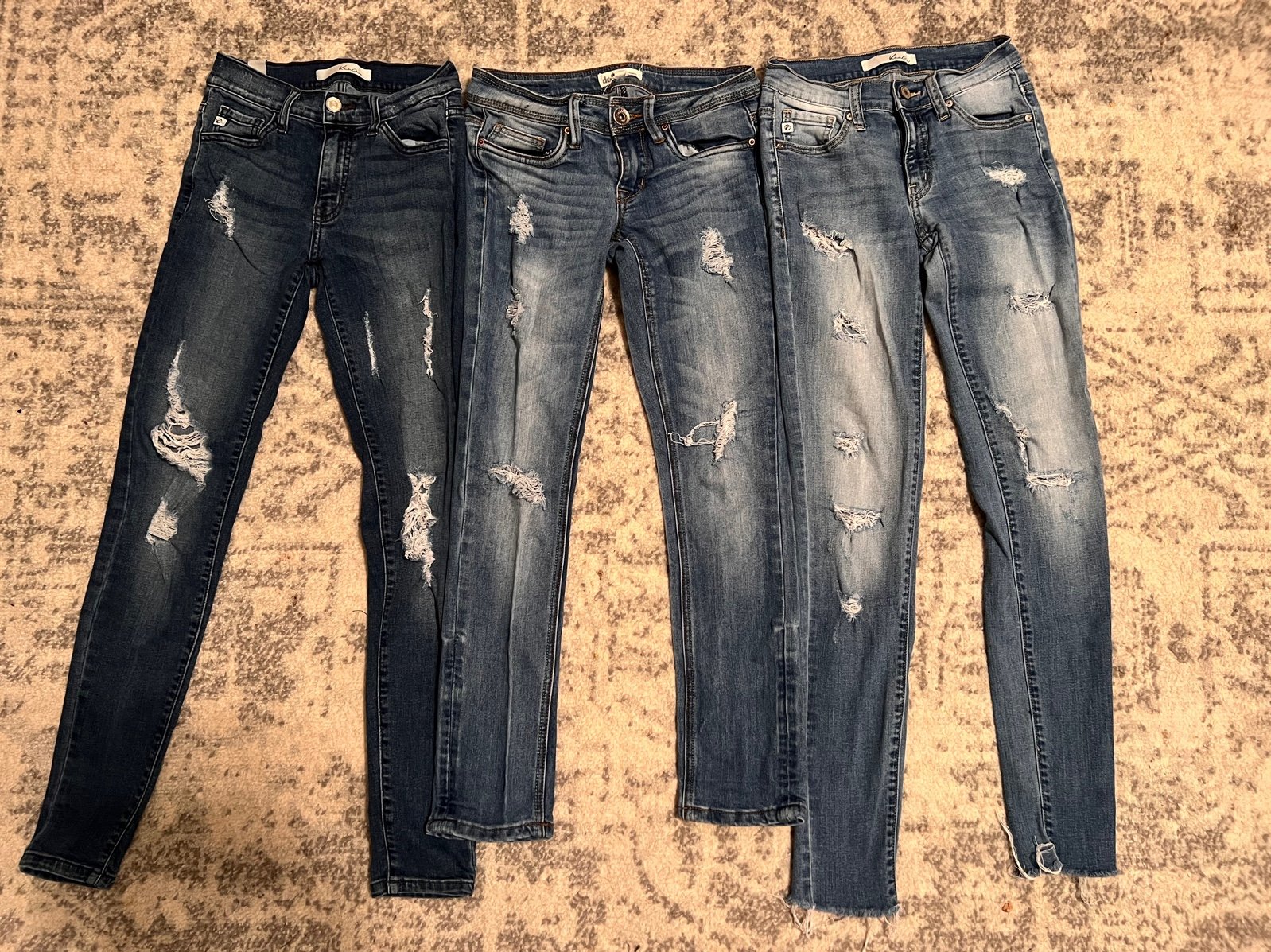 Set of 3 size 0/1 Skinny Jeans/ Kancan, dollhouse, & Kancan