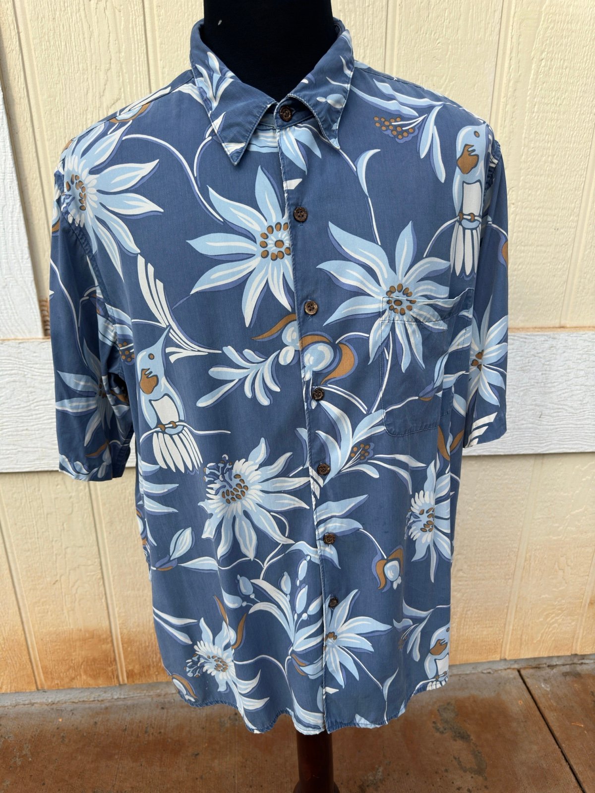 PreOwned Reyn Spooner Multicolored Hawaiian Print Full Button Men's XL