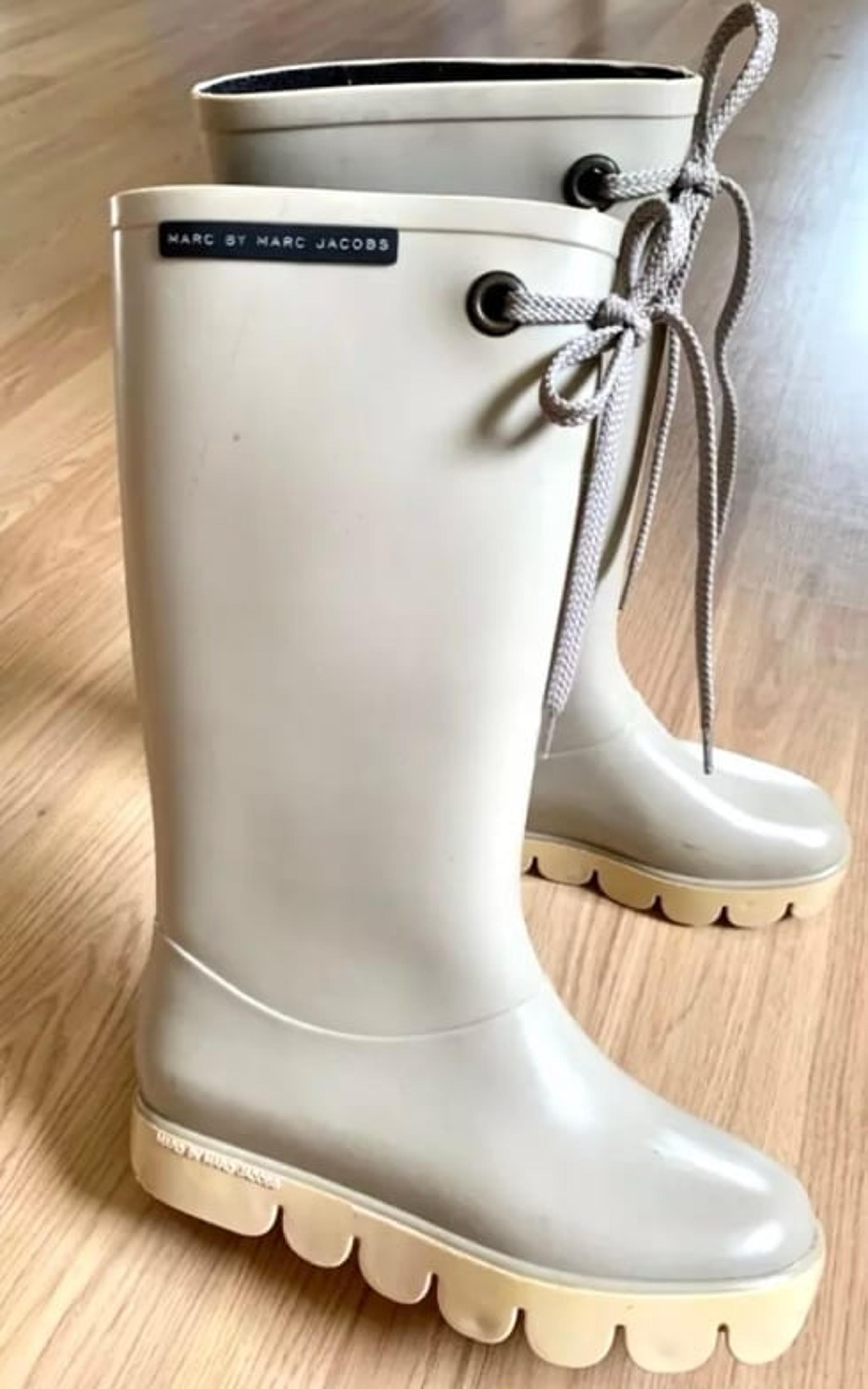 Mark by Mark Jacobs rain boots beige ribbon wavy soles made in Italy Size 37