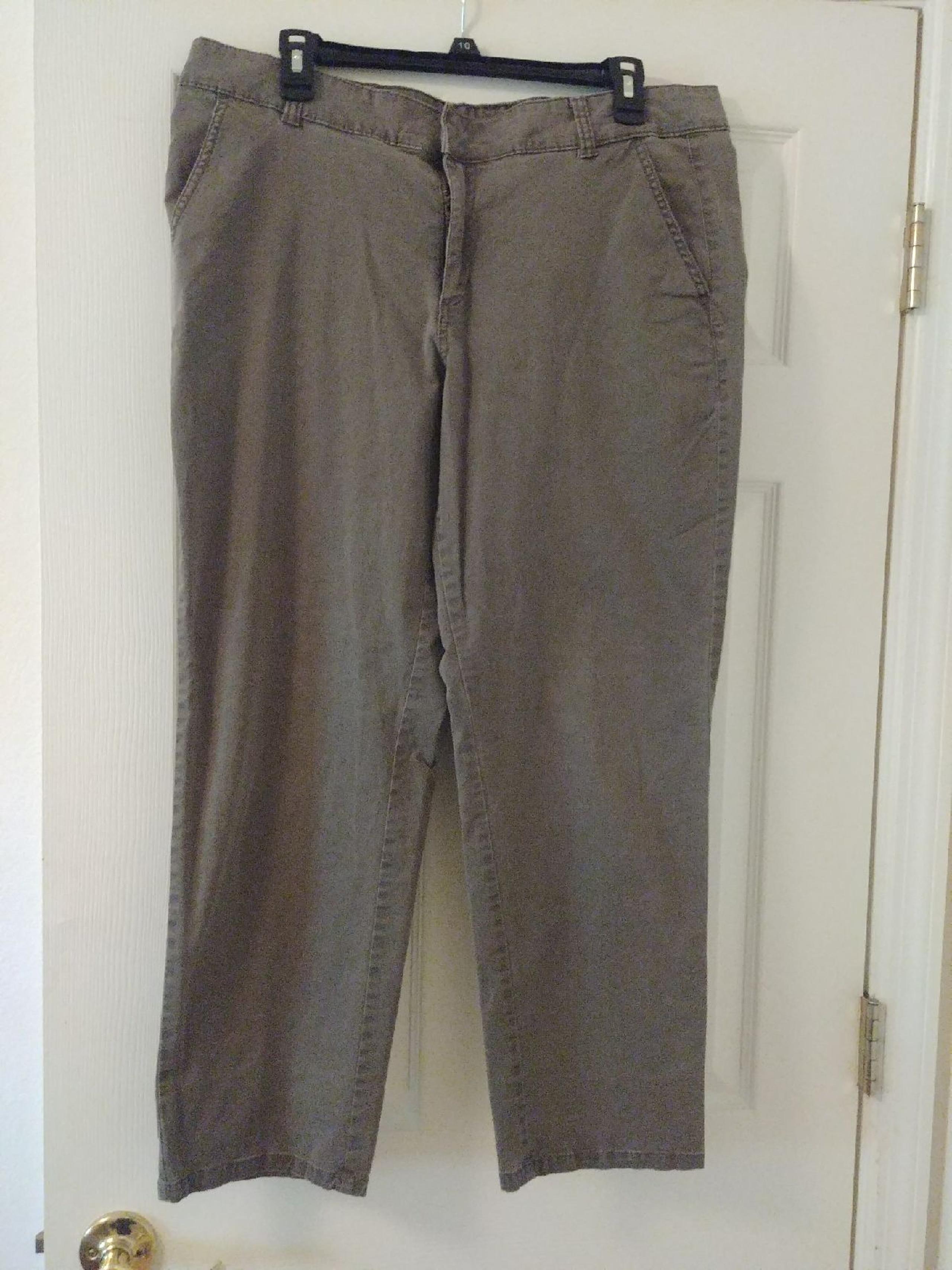 Sonoma taupe capris size 14