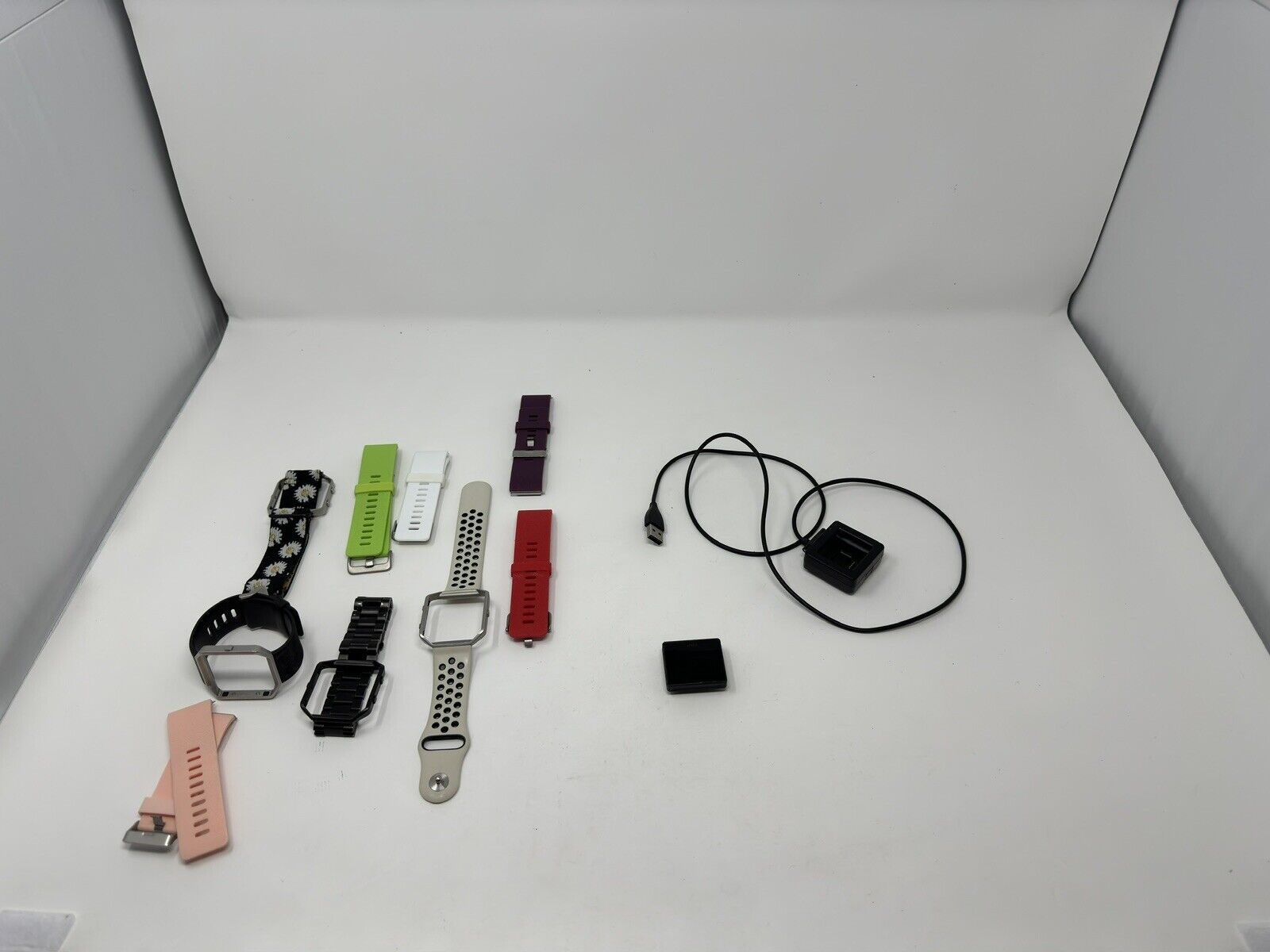 Fitbit Blaze FB502 Fitness Activity Tracker W/9 Bands & Charger