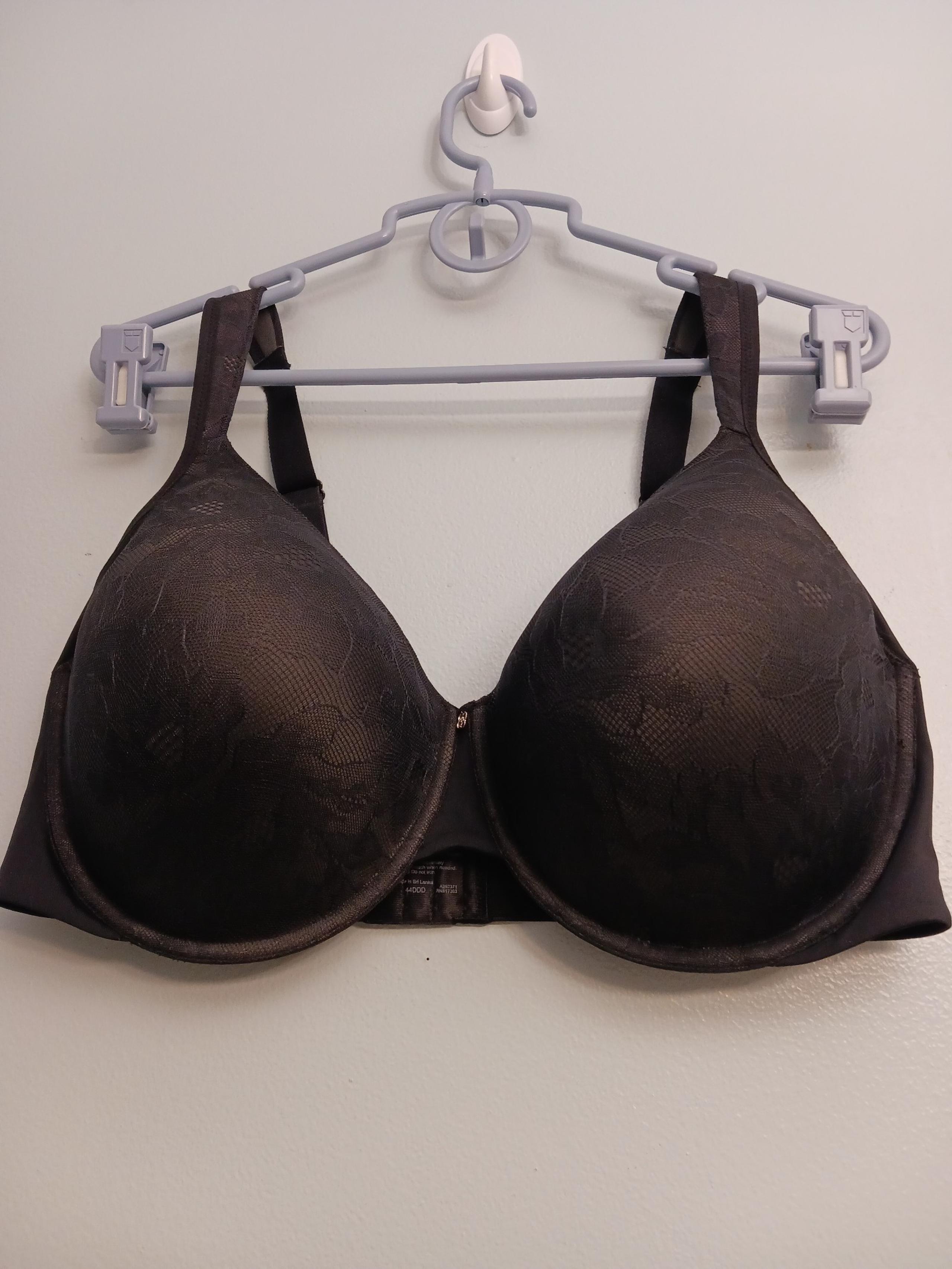 Breezies size 44DDD black seamless  jacquard design underwire padded t-shirt bra