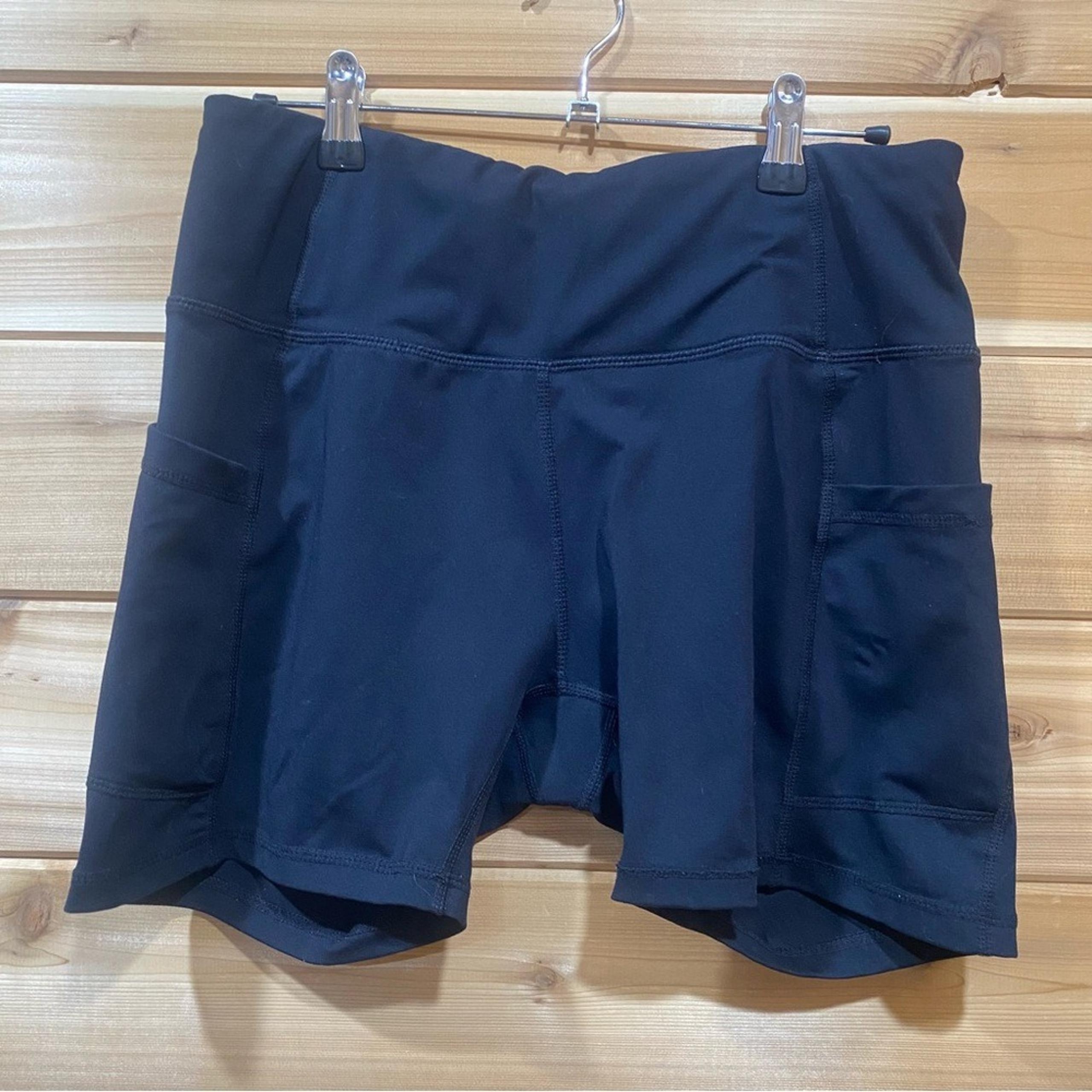 Baleaf Womens Black Bike Shorts Moisture-Wicking Mid-Thigh Side Pockets SZ L