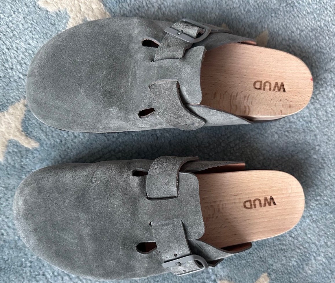 WUD wooden clogs NEW