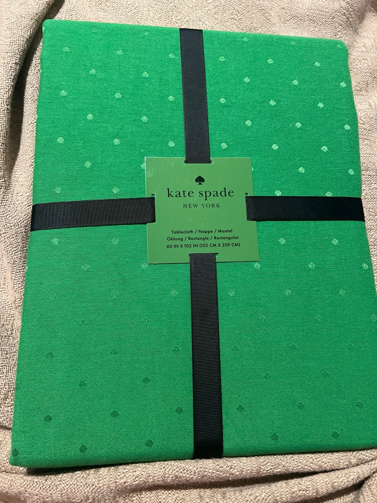 Kate Spade Shamrock Green Polka Dot Oblong Tablecloth (60 in x 102 in).