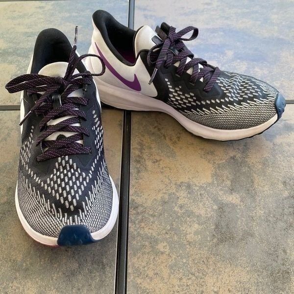 Nike Women's Zoom Running Shoes Black Gray White Purple 8.5