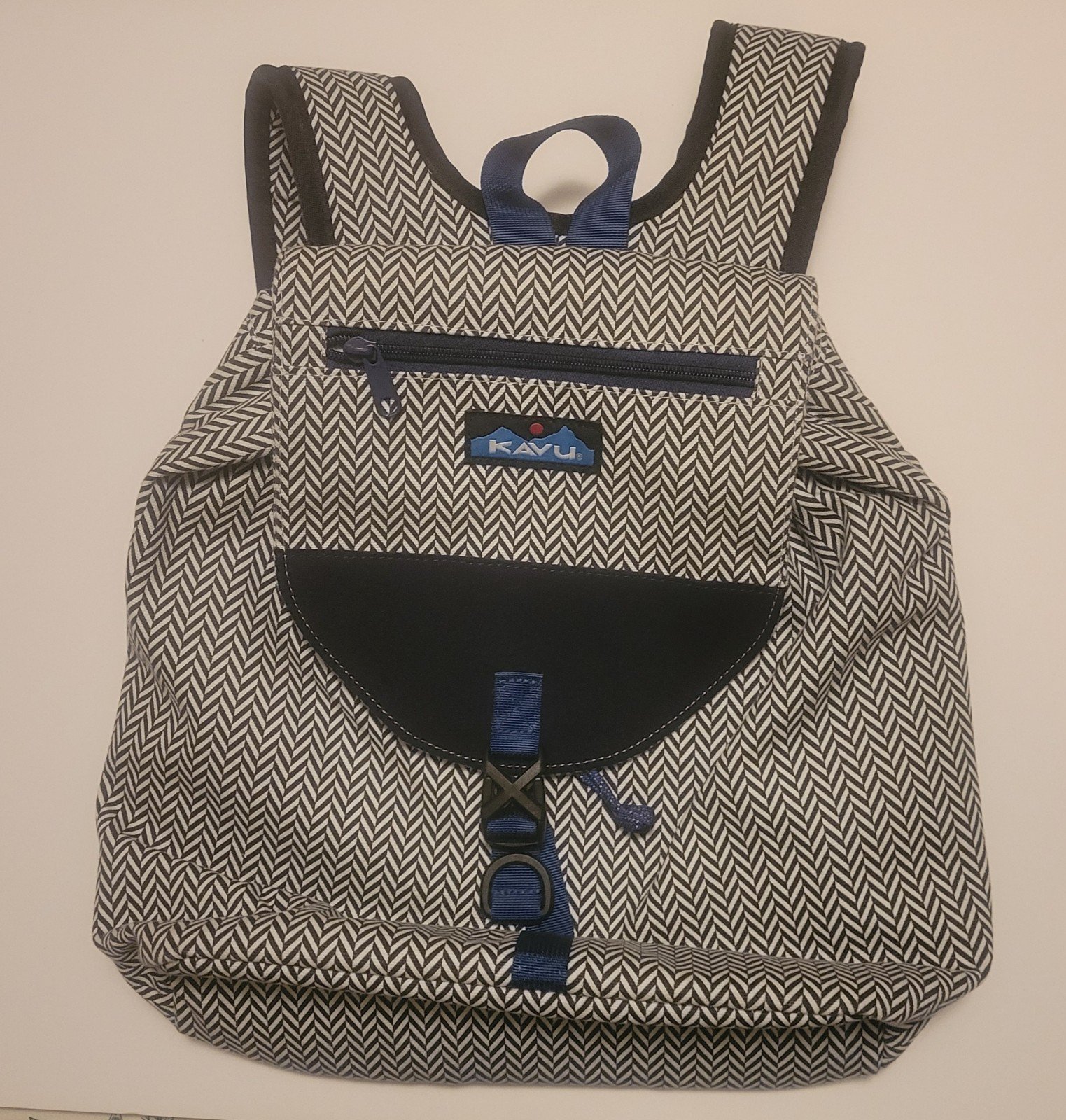 KAVU Satchel Pack Backpack Adjustable Shoulder Straps Suede Flap New Without Tag