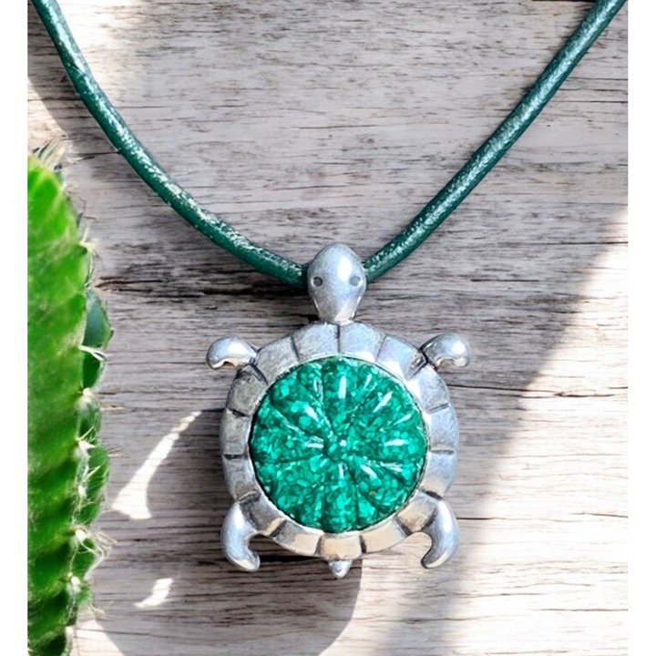 Relios Inc Sterling Silver Malachite Turtle Necklace Leather Cord Green Silver