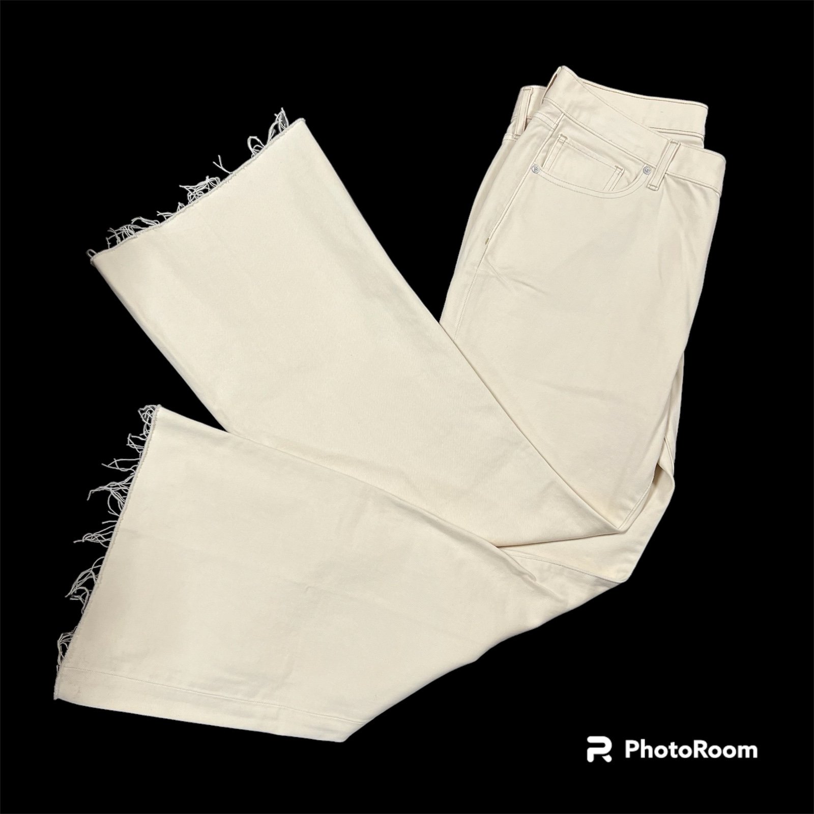Express Women Mid Rise Cream Raw Hem 70’s Flare Jeans Sz 14R NWT