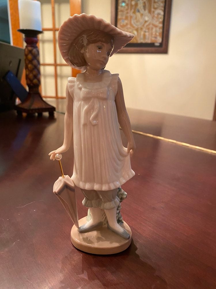 lladro figurine