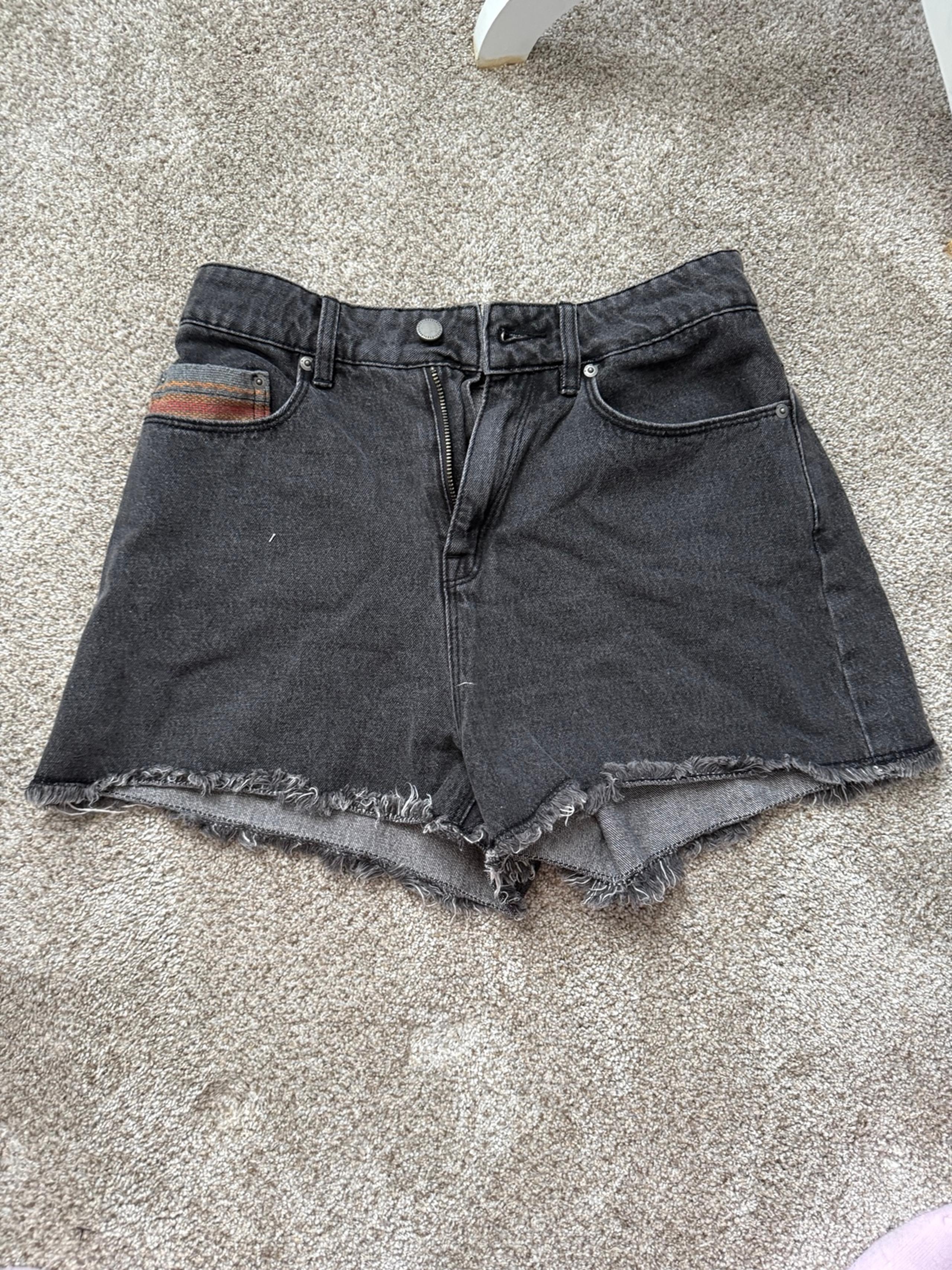 Roxy cut off shorts with back pocket detail