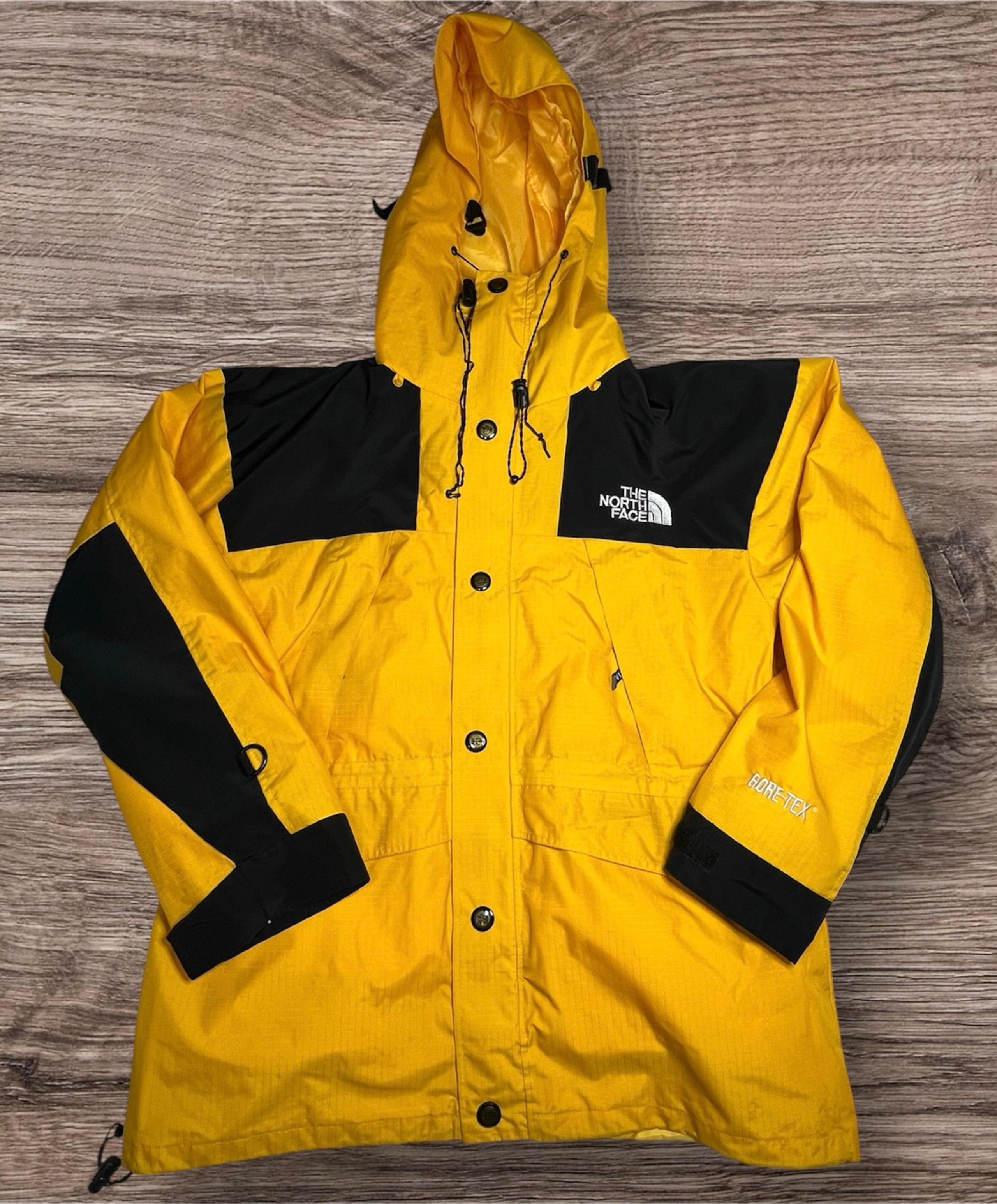 VINTAGE North Face Jacket Mens S Yellow Black Parka Rain Coat Hooded Goretex 3n1
