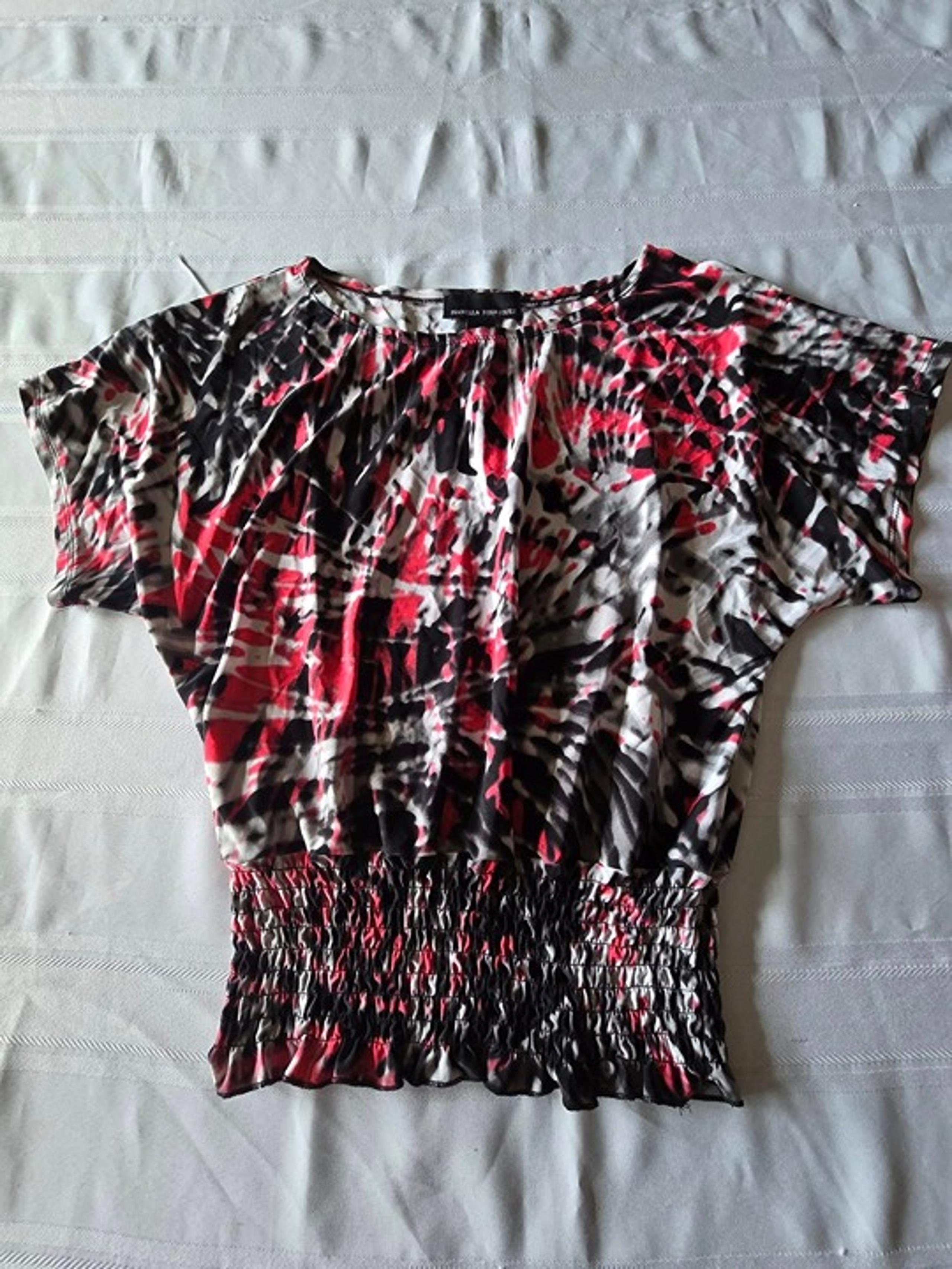 Women's Size Medium Isabella Rodriguez Short Sleeve, Colorful Print, Gathered