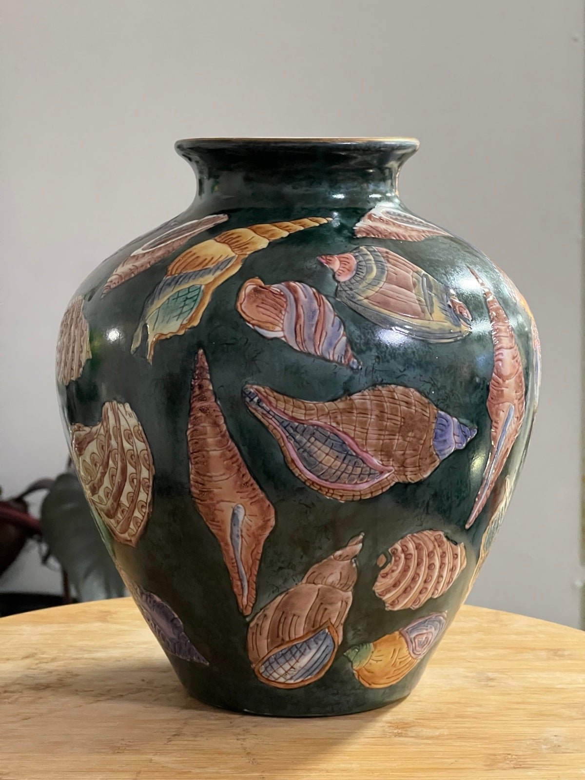 Vintage Green Textured Sea Shell Porcelain Vase