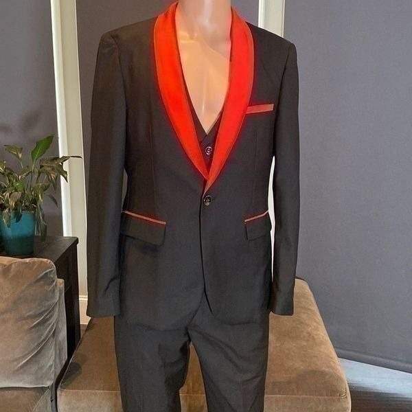 Men’s 3 Piece Slim Fit Tuxedo Black with Red Detail Shawl Lapel Size XS NWT