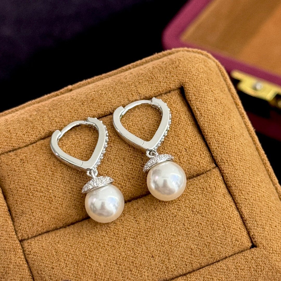 Love Romantic White Pearl