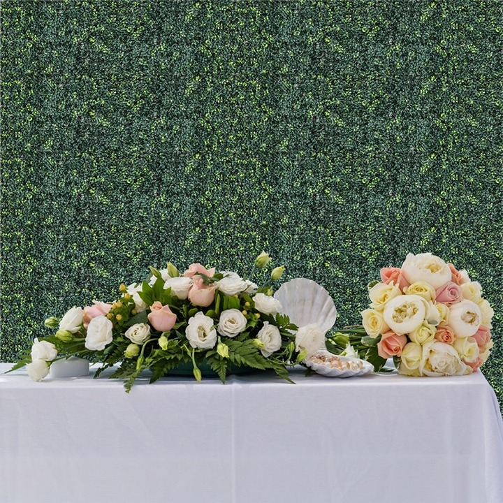 Green boxwood panels green 12 20 X 20 cushion walls