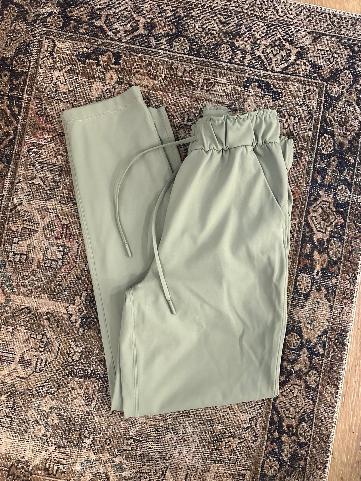 Lululemon Keep Moving Pant