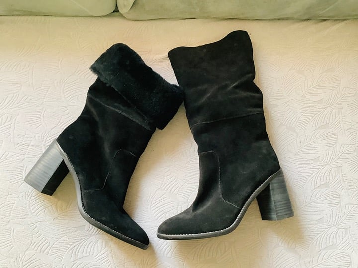 Stylish super warm genuine sheepskin boots NEW