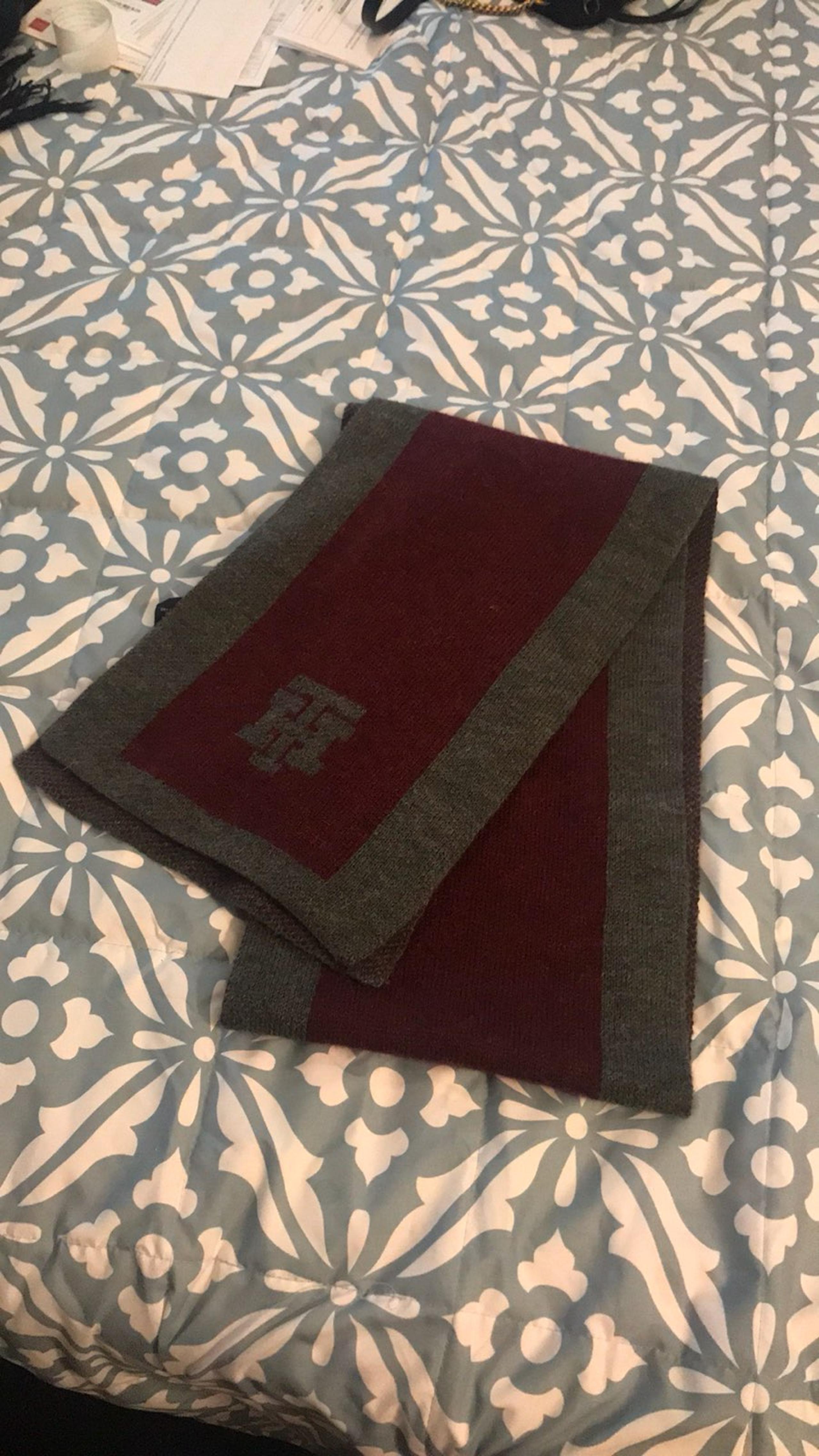 Tommy Hilfiger Wool Scarf