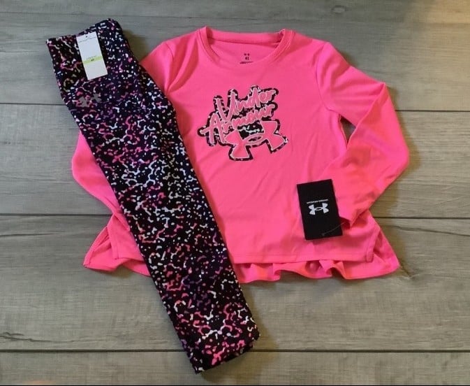 Under Armour toddler girls set size 4T(NWT)~PRICE IS FIRM, NO OFFERS ~