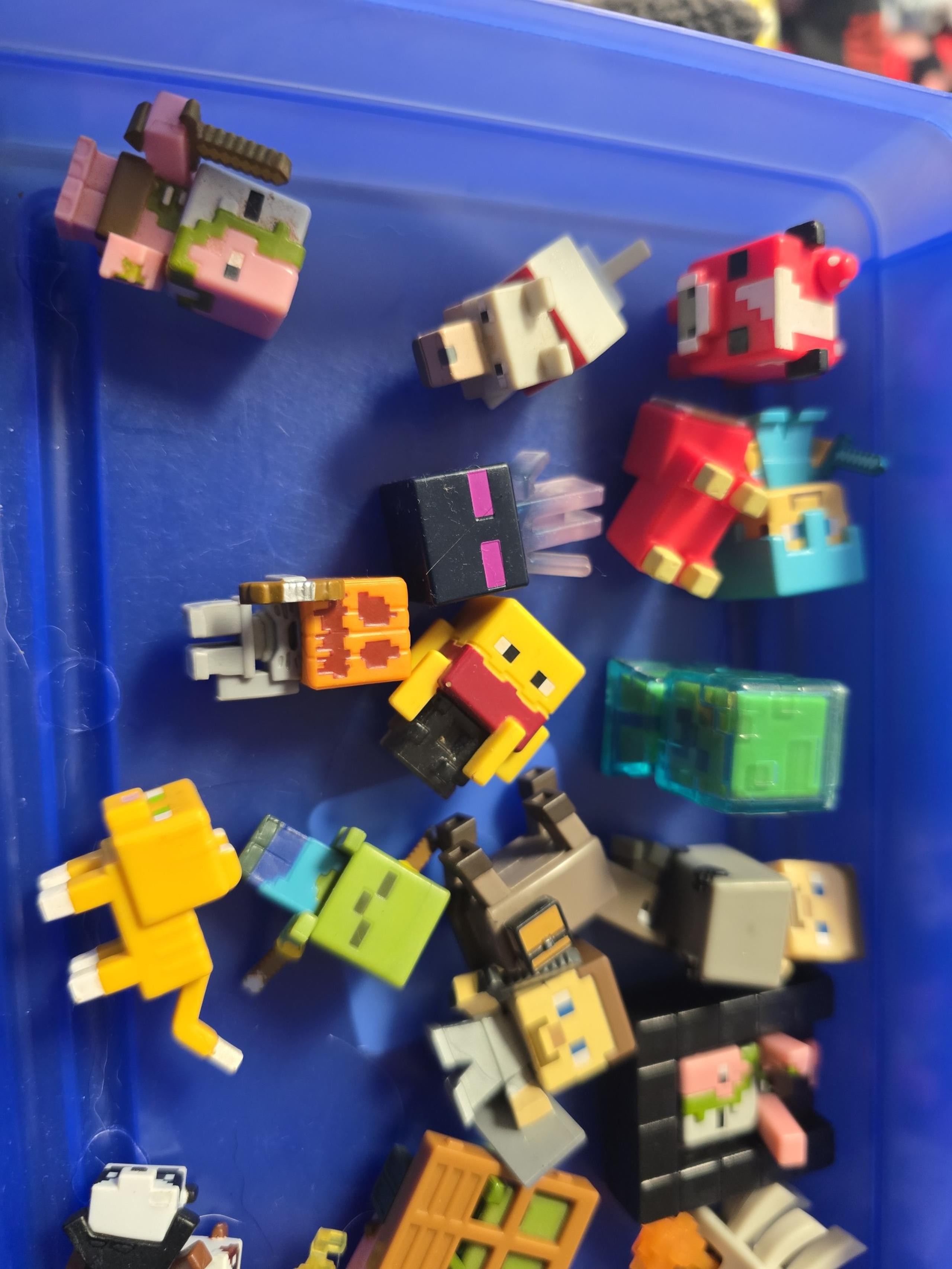 Minecraft minifigures **READ DESCRIPTION