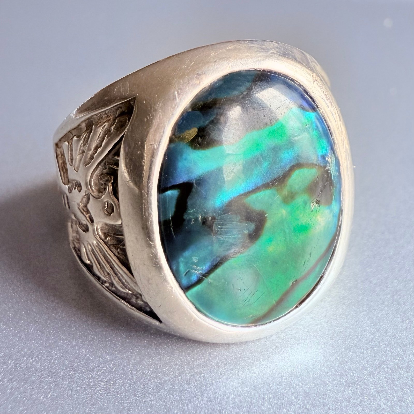 Wheeler Manu Navajo Paua Abalone Sterling Thunderbird Arrowhead Men’s Ring WM