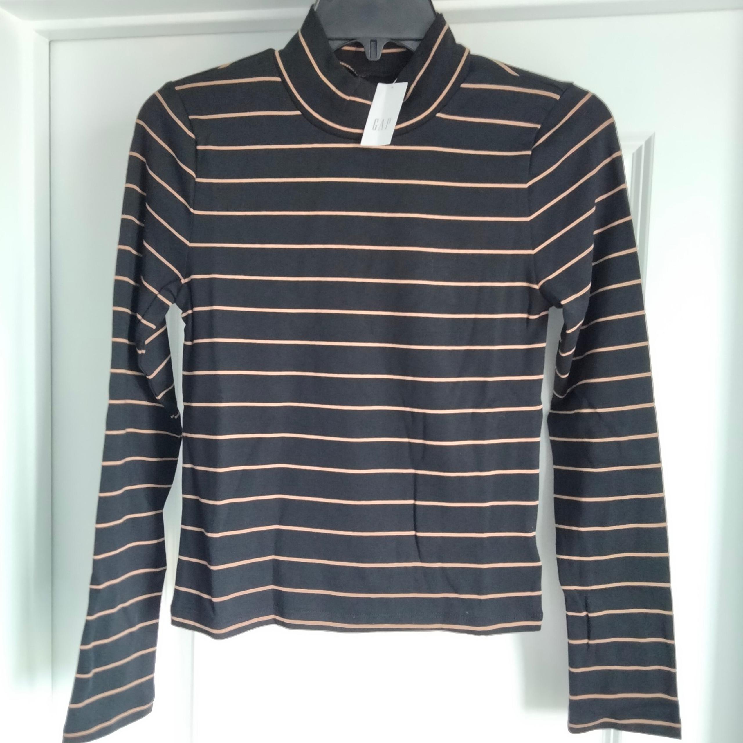 NWT M Petite GAP Black and Tan Striped Mock Turtleneck Top NEW