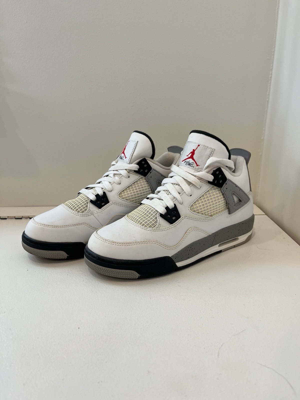 Jordan 4 White Cement