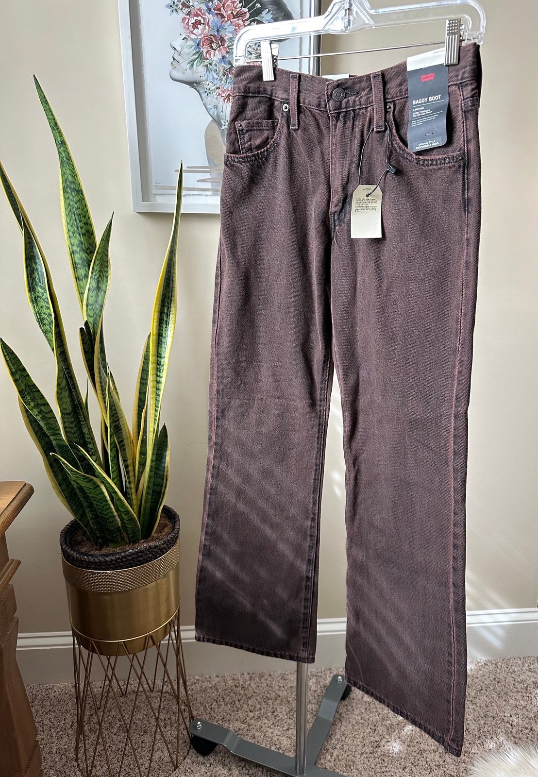 Levi’s Mid Rise Baggy Boot