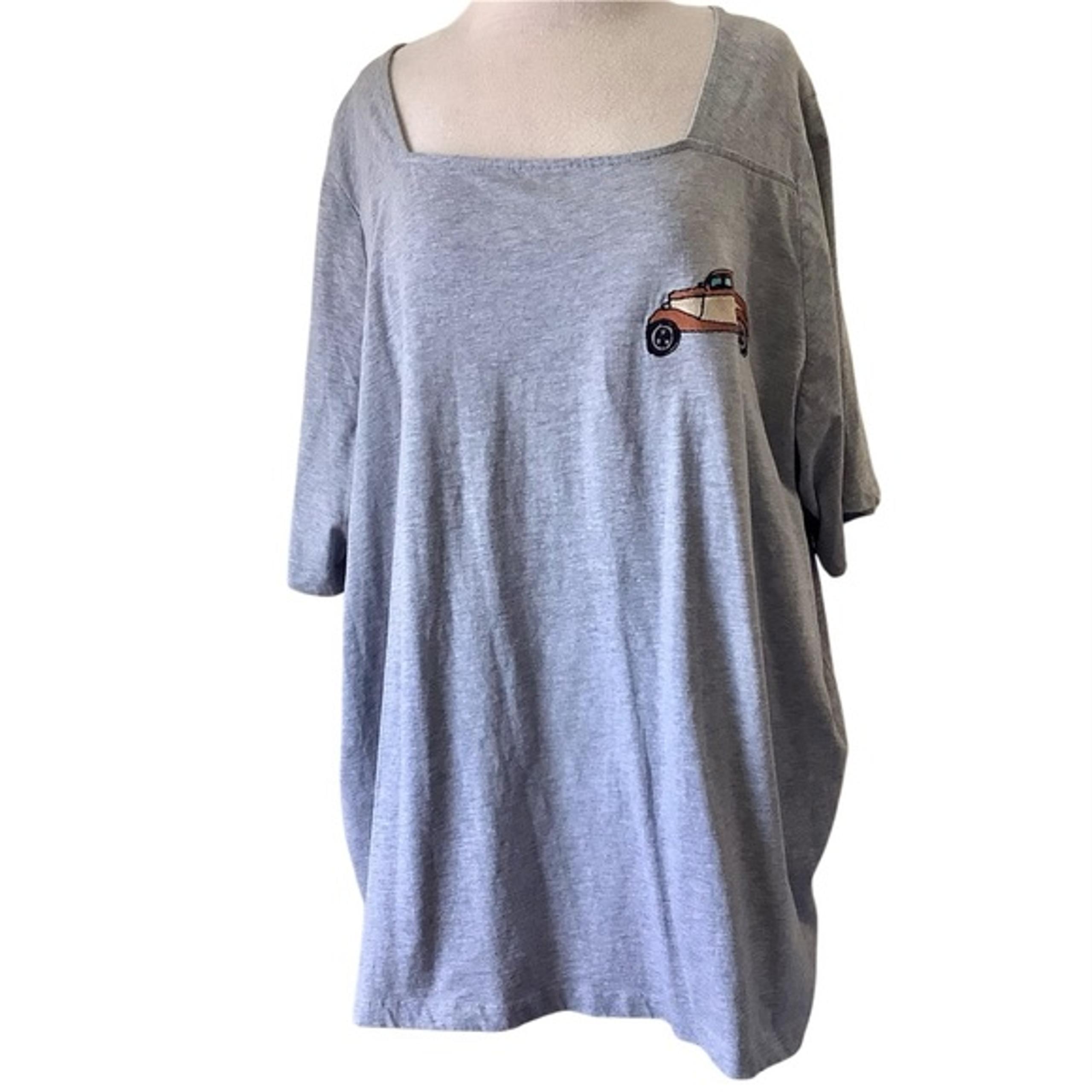 Woman Within Gray Knit Short Sleeve Top Embroidered Vintage Car on Front Size 30