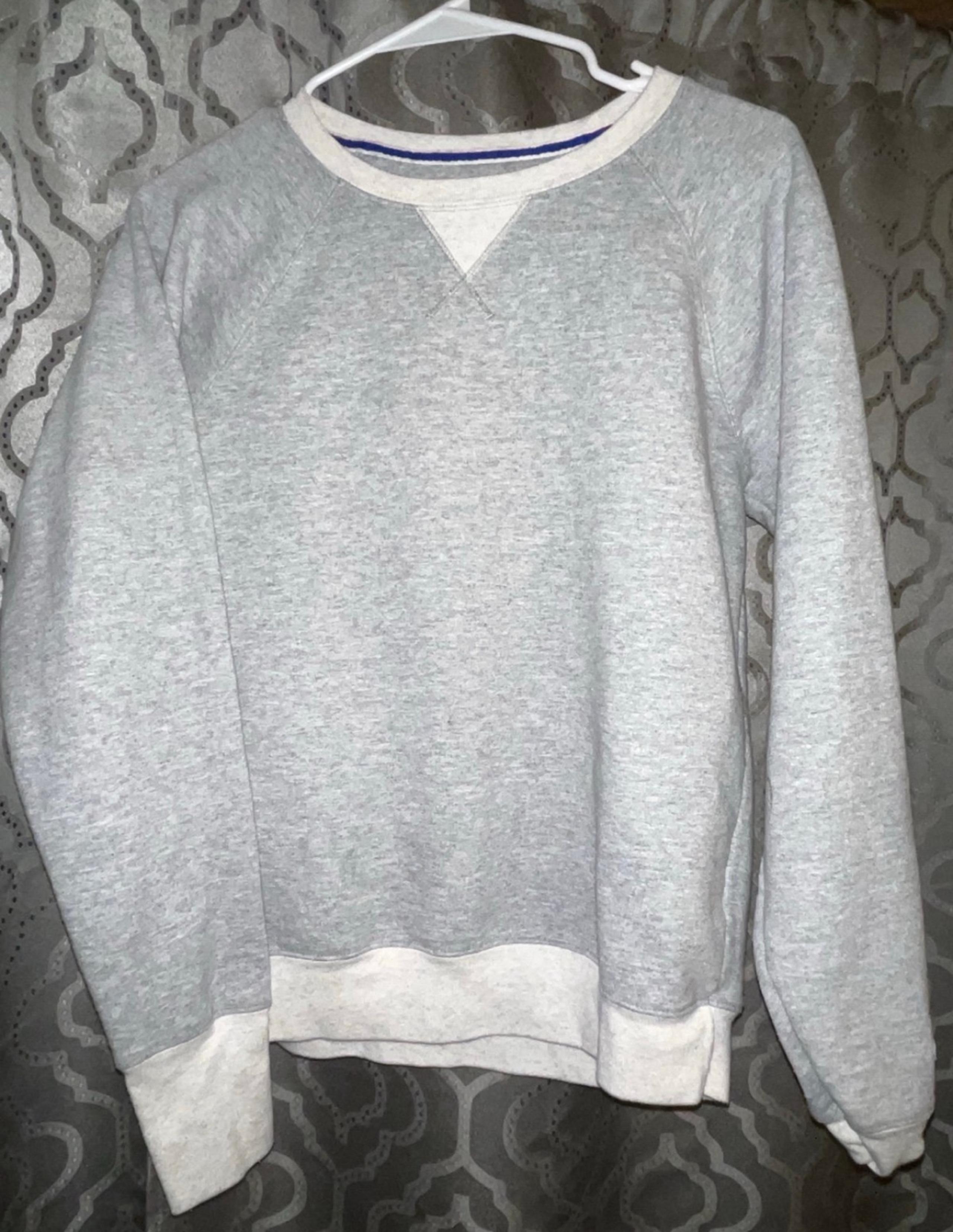 Women’s Champion sweatshirt