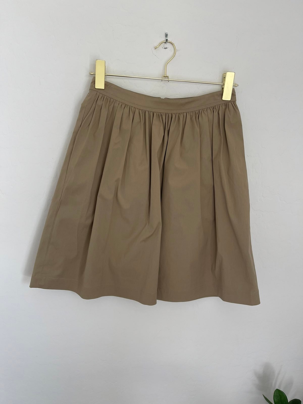 THEORY Gilda Khaki Mid Thigh Skirt Sz 0 NWT
