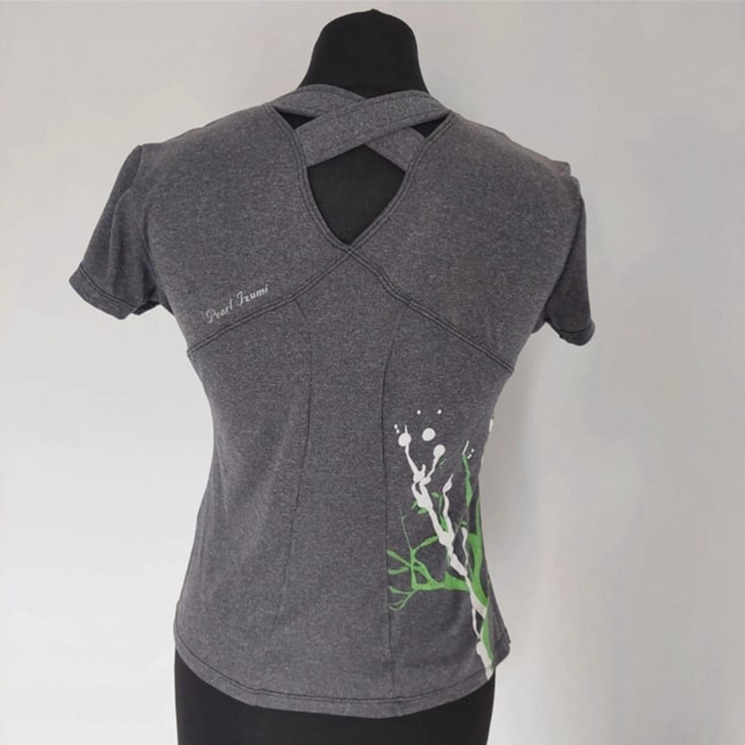 pearl izumi women’s grey/green short sleeves top