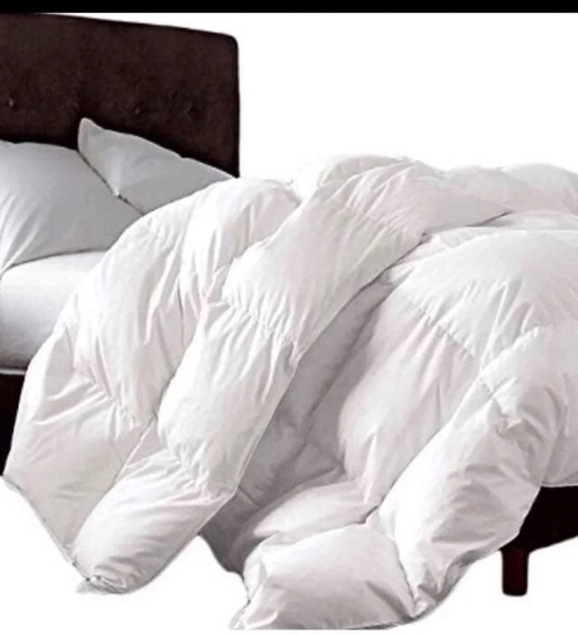 Royal luxe white goose feather & down comforter queen
