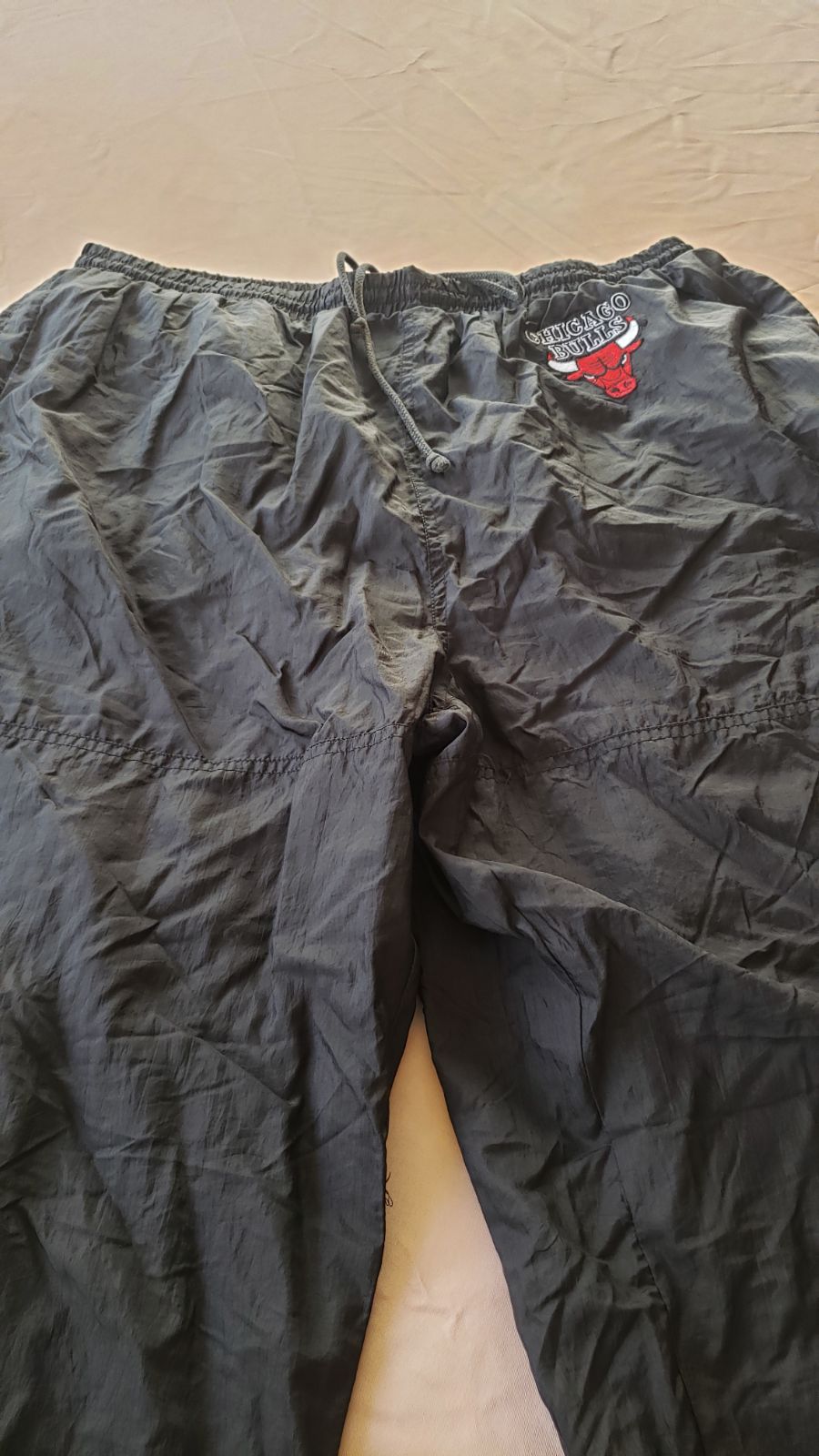 Vintage Color Works DiMENsionals Chicago Bulls Nylon Warm Up Pants
