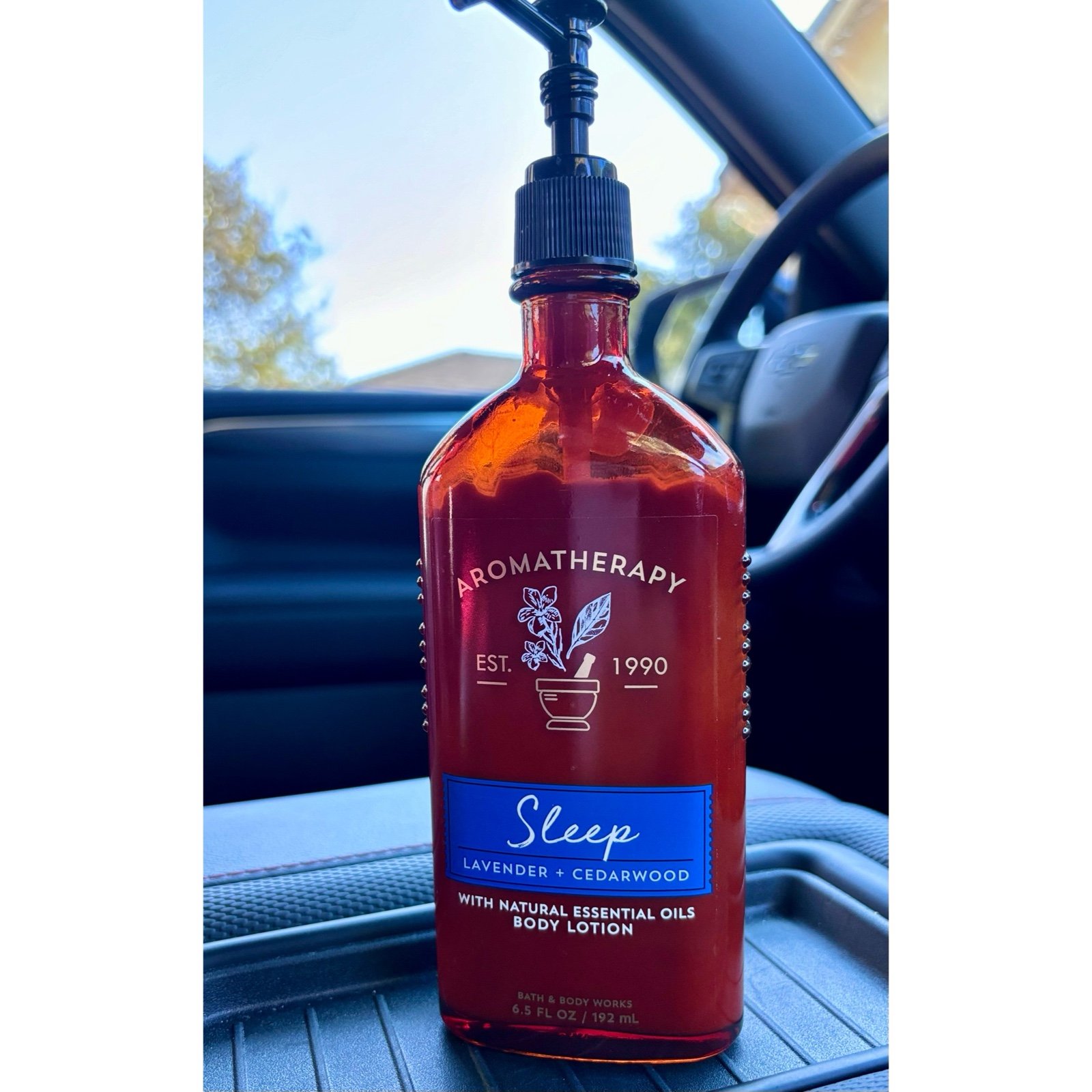 Bath and Body Works Aromatherapy Sleep Lavender & Cedarwood Lotion Glass Bottle