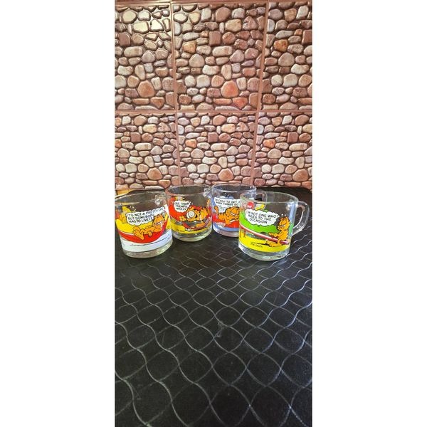 Vintage 1978 McDonalds Garfield Glass Coffee Mug Set of 4 Glasses