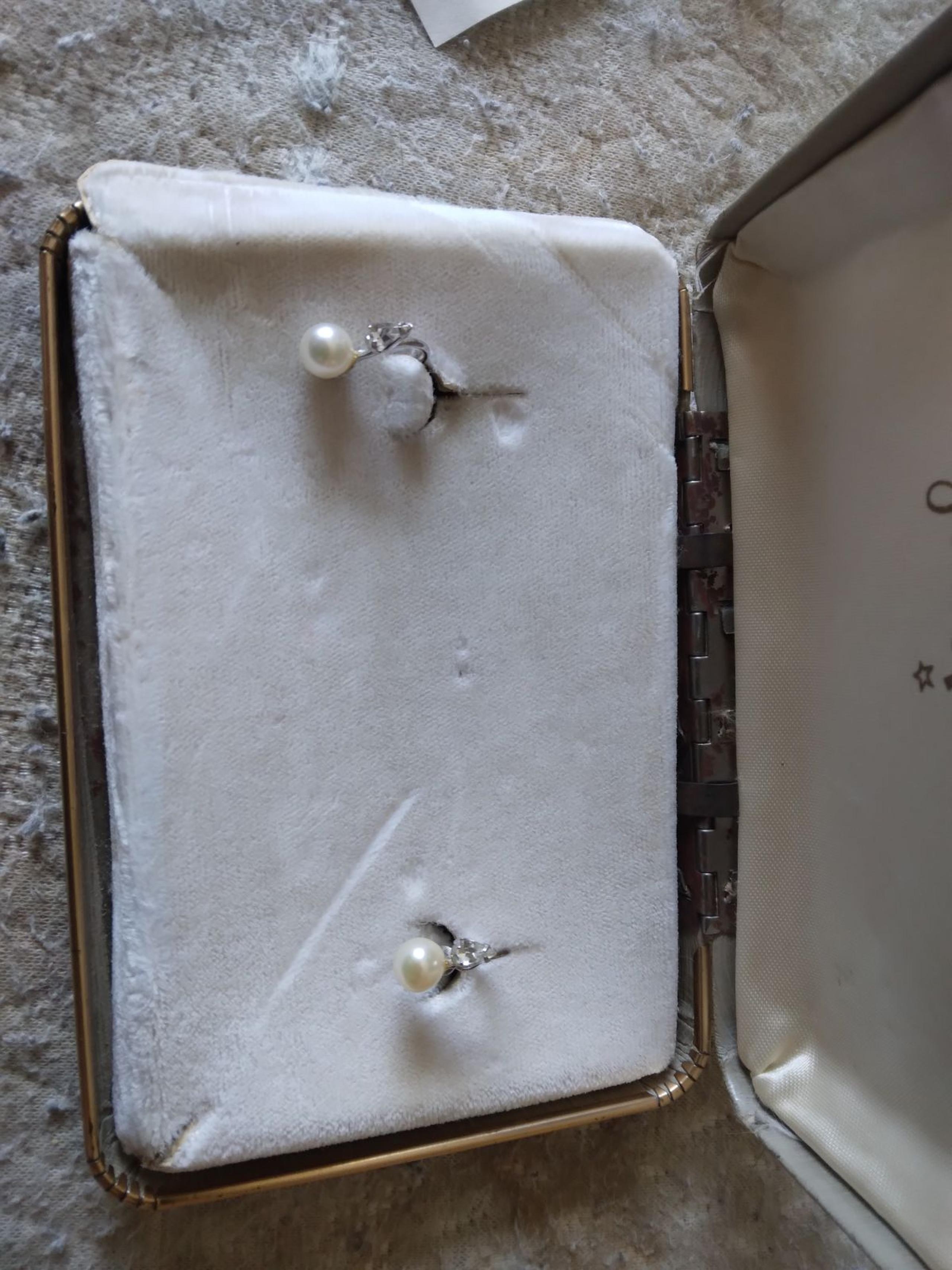 vintage jewelry