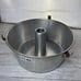 VINTAGE WEAR-EVER ALUMINUM ANGEL FOOD / BUNDT CAKE PAN #2734 10 X 4 1 PIECE A