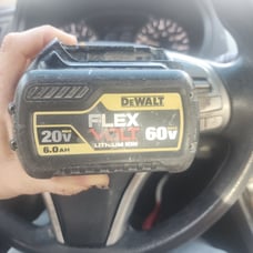 Dewalt flexvolt 20v 6Ah battery