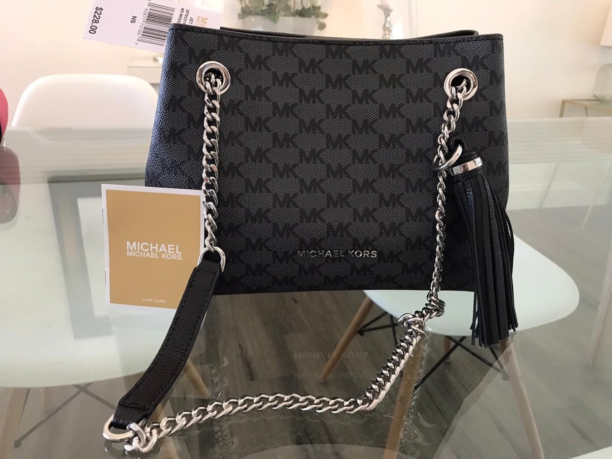 New with tags Beautiful Michael Kors Bag
