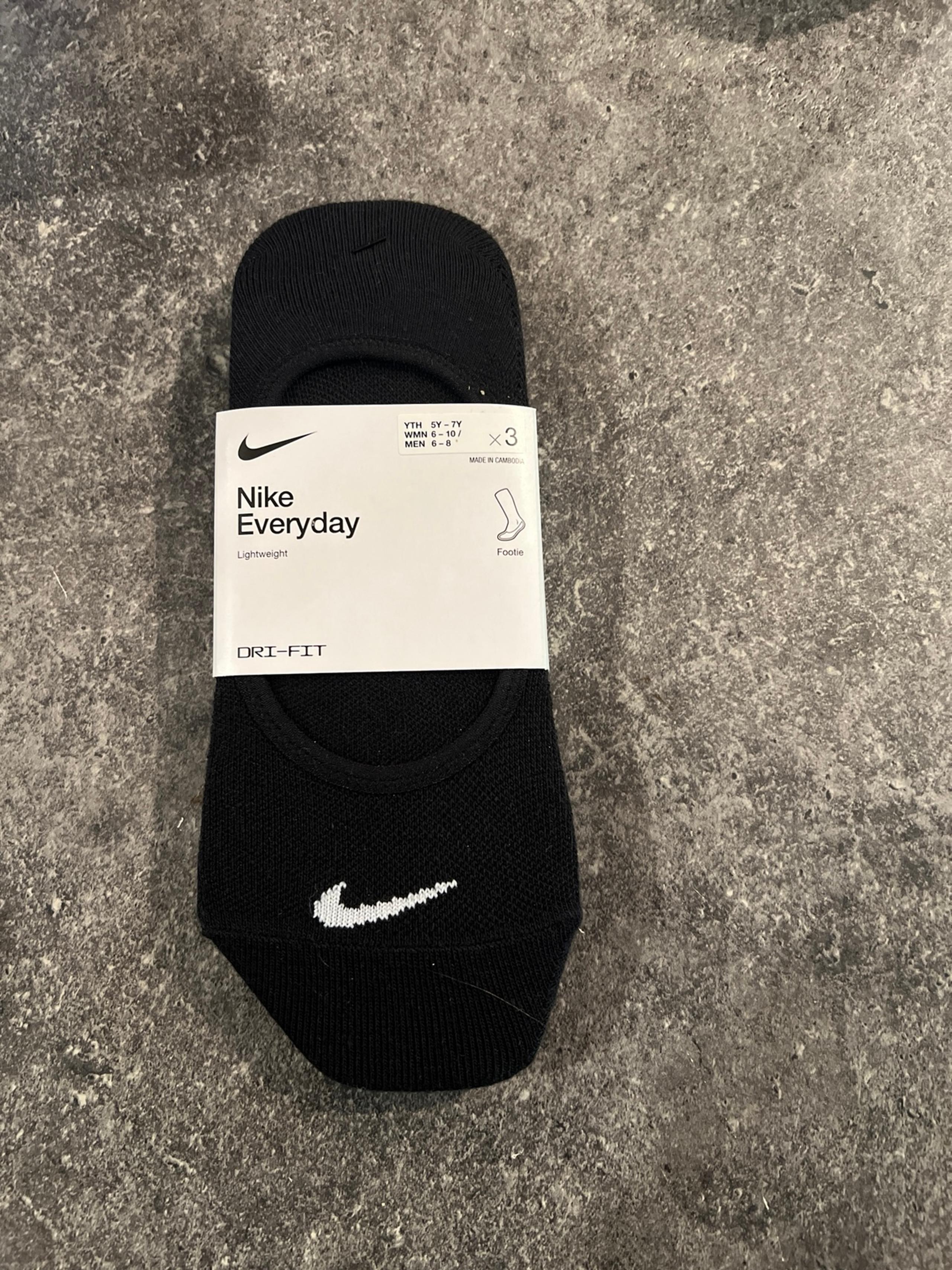 Women’s Nike everyday lightweight Footy sock