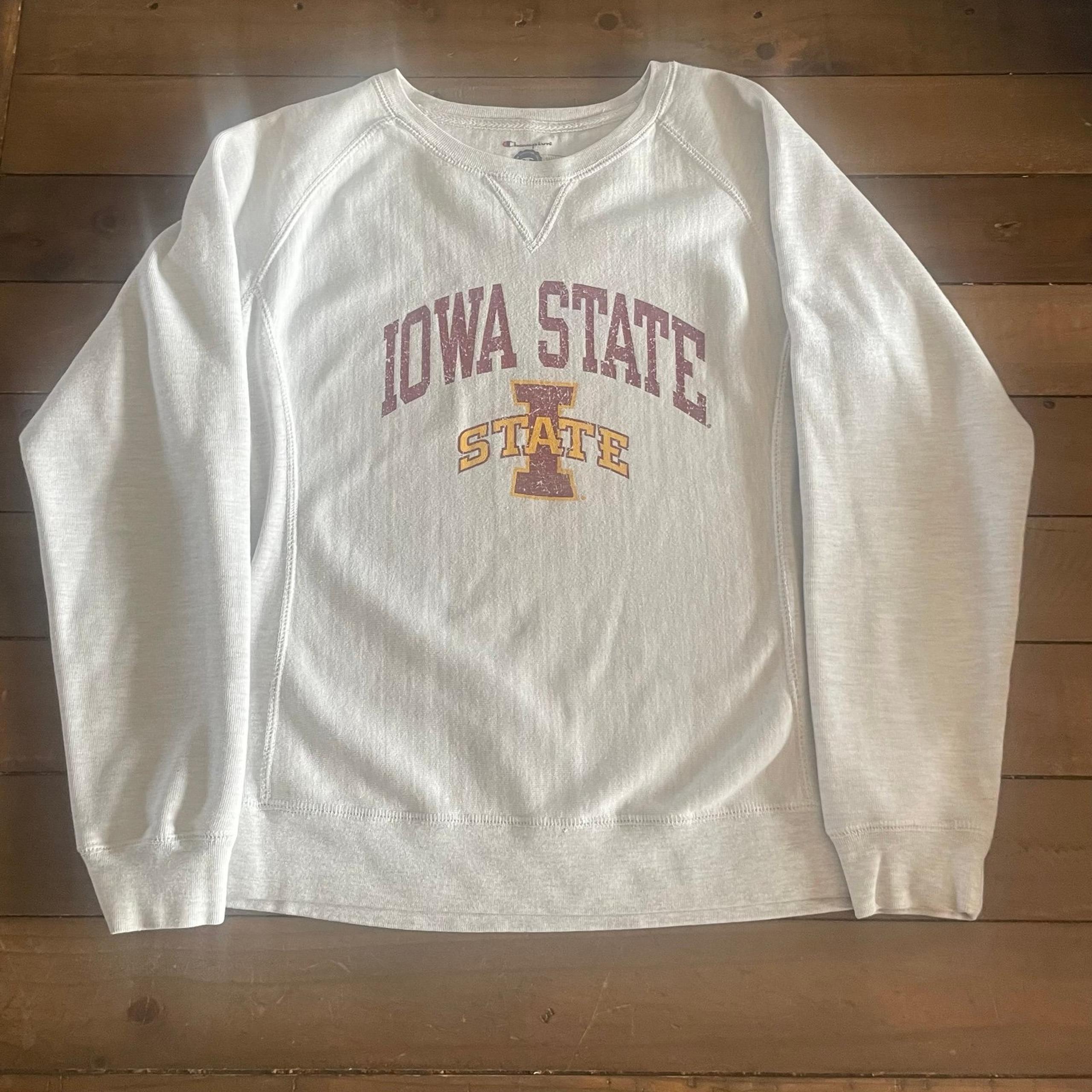 Iowa State Women’s Reverse Weave Sweatshirt Size large light gray Champion